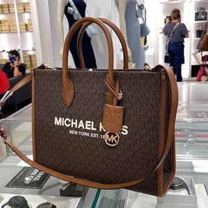 Michael Kors "Mirella" MD EW Tote Brown Shoulder Bag - 35F2G7ZT2B 
Brown 
NWT